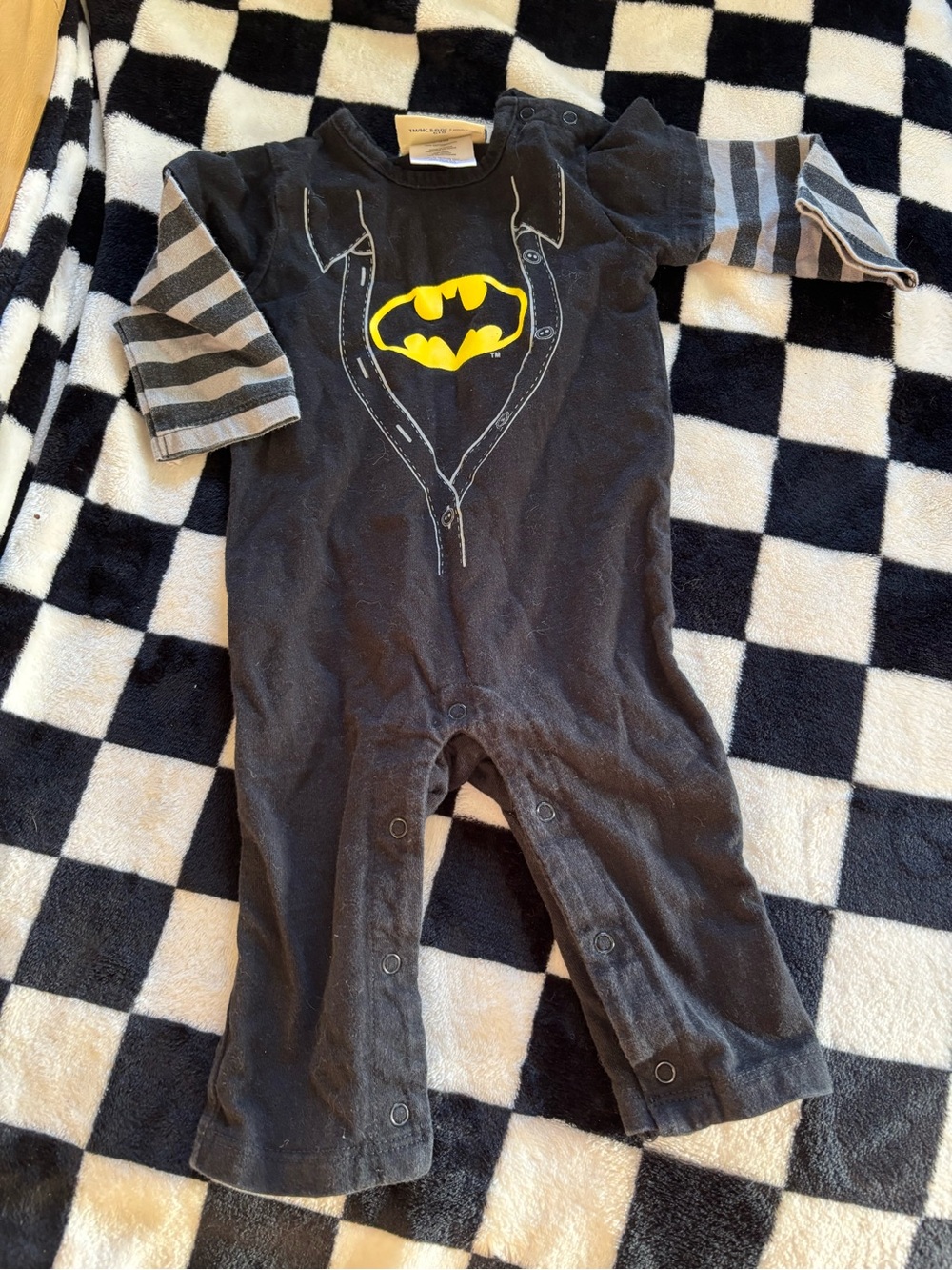 3/6 months Batman one piece